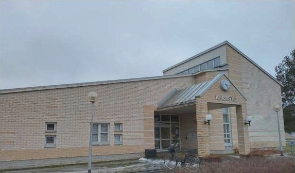 Euran pääkirjaston julkisivu